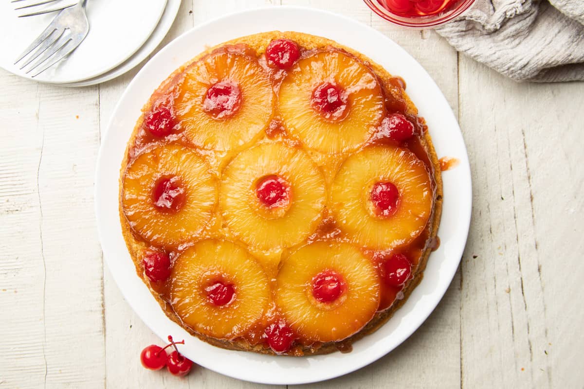 vegan-pineapple-upside-down-cake-09